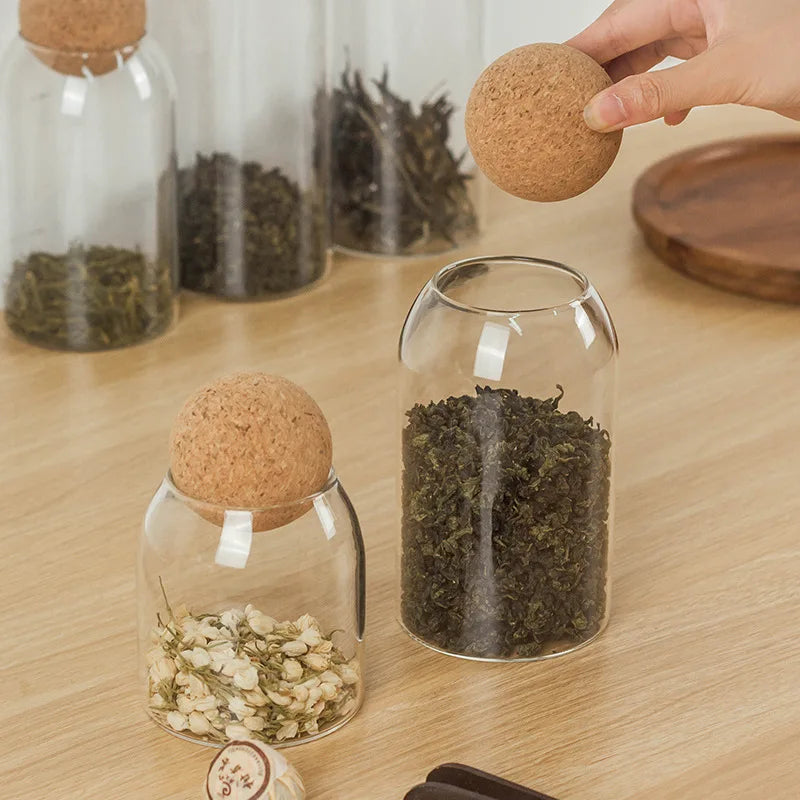 Wholesale Home and Kitchen Borosilicate Glass Storage Containers 4 Piece Suit Glass Spice Storage Jar Set With Cork Lid Ball