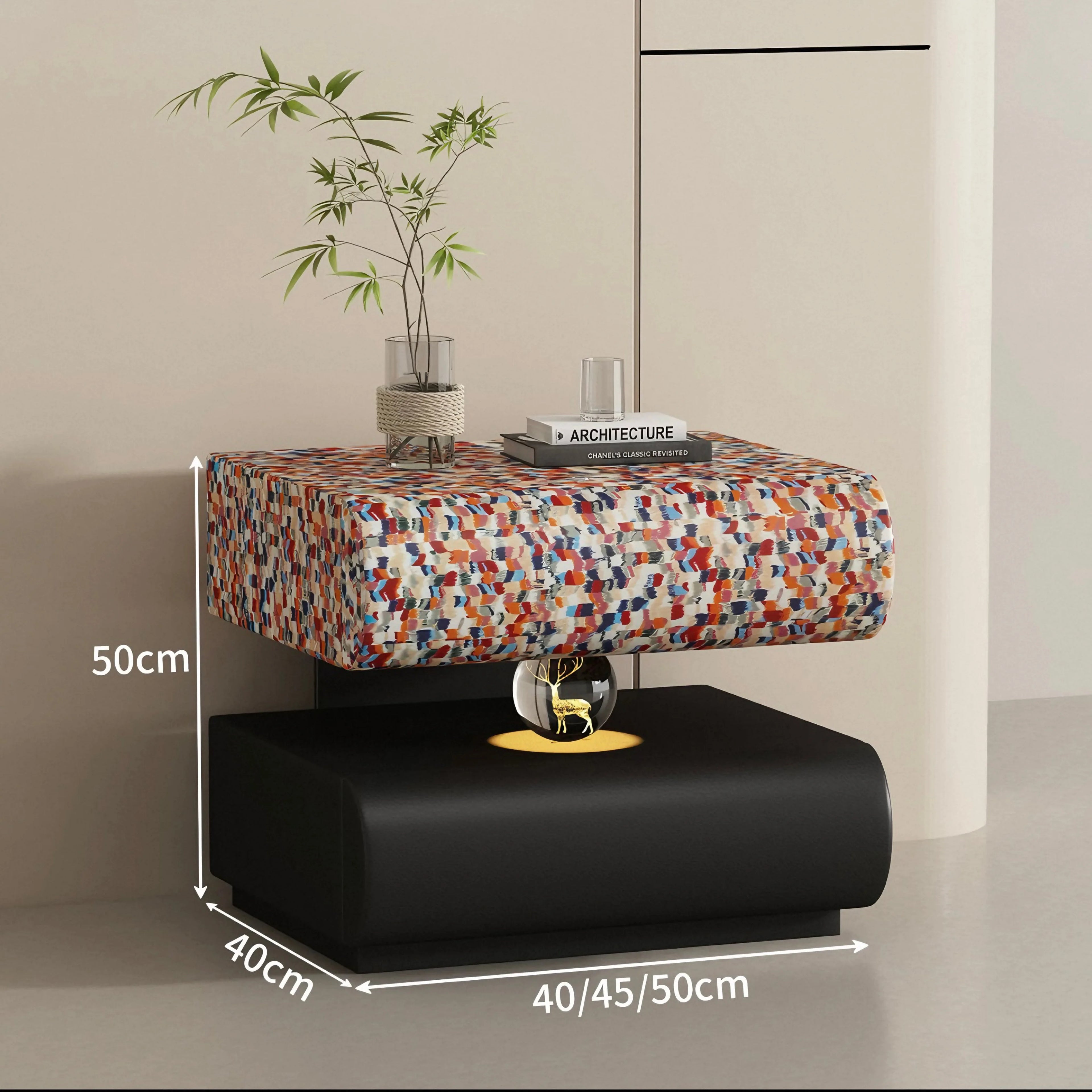 IItalian-style Light Luxury Bedside Table with Lamp, Suitable for Bedrooms and Home Furnishings, Creative Bedside Storage